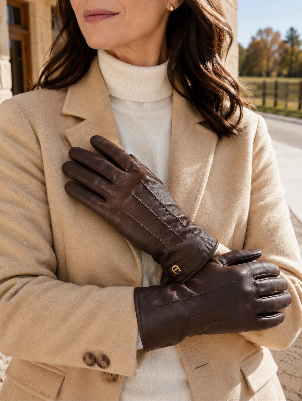 Etienne Aigner Brown Leather Gloves 100% Cashmere Lined L Gold Logo